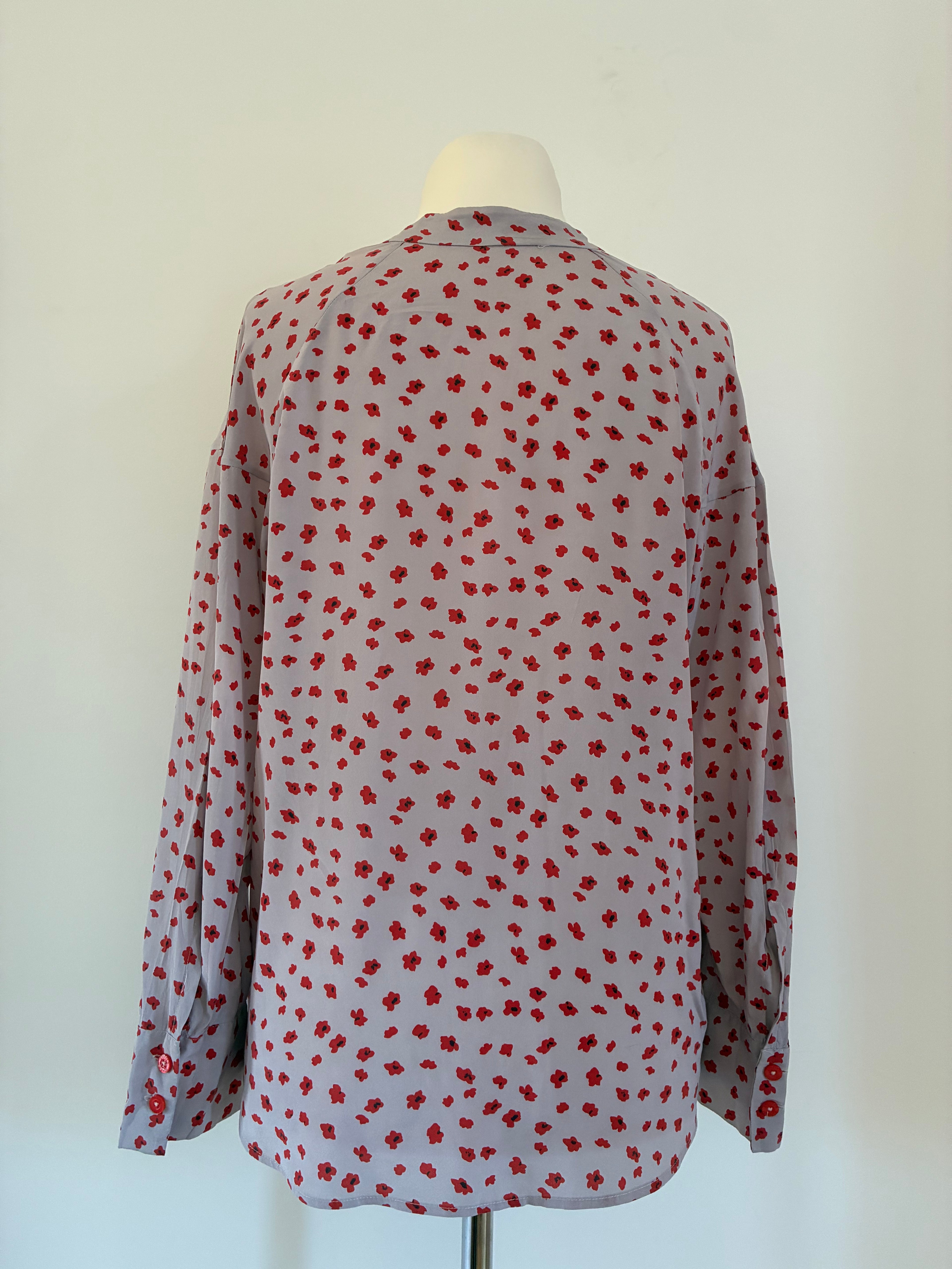 Seidenbluse mit Schluppe und Blumenprint in Größe 38