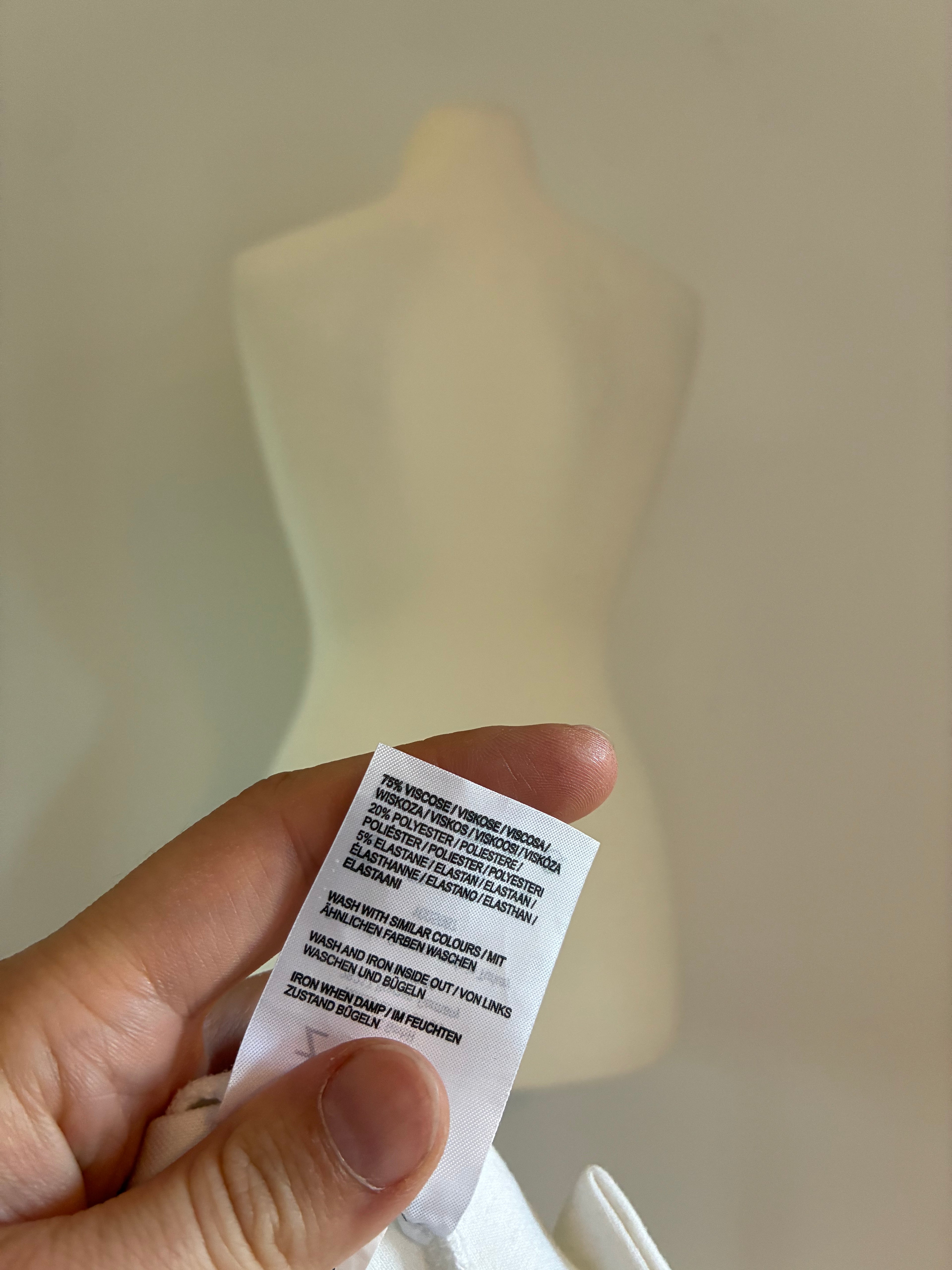 Zero Oversize-Hoodie in Cremeweiß mit Kapuze – Größe XXL / 44