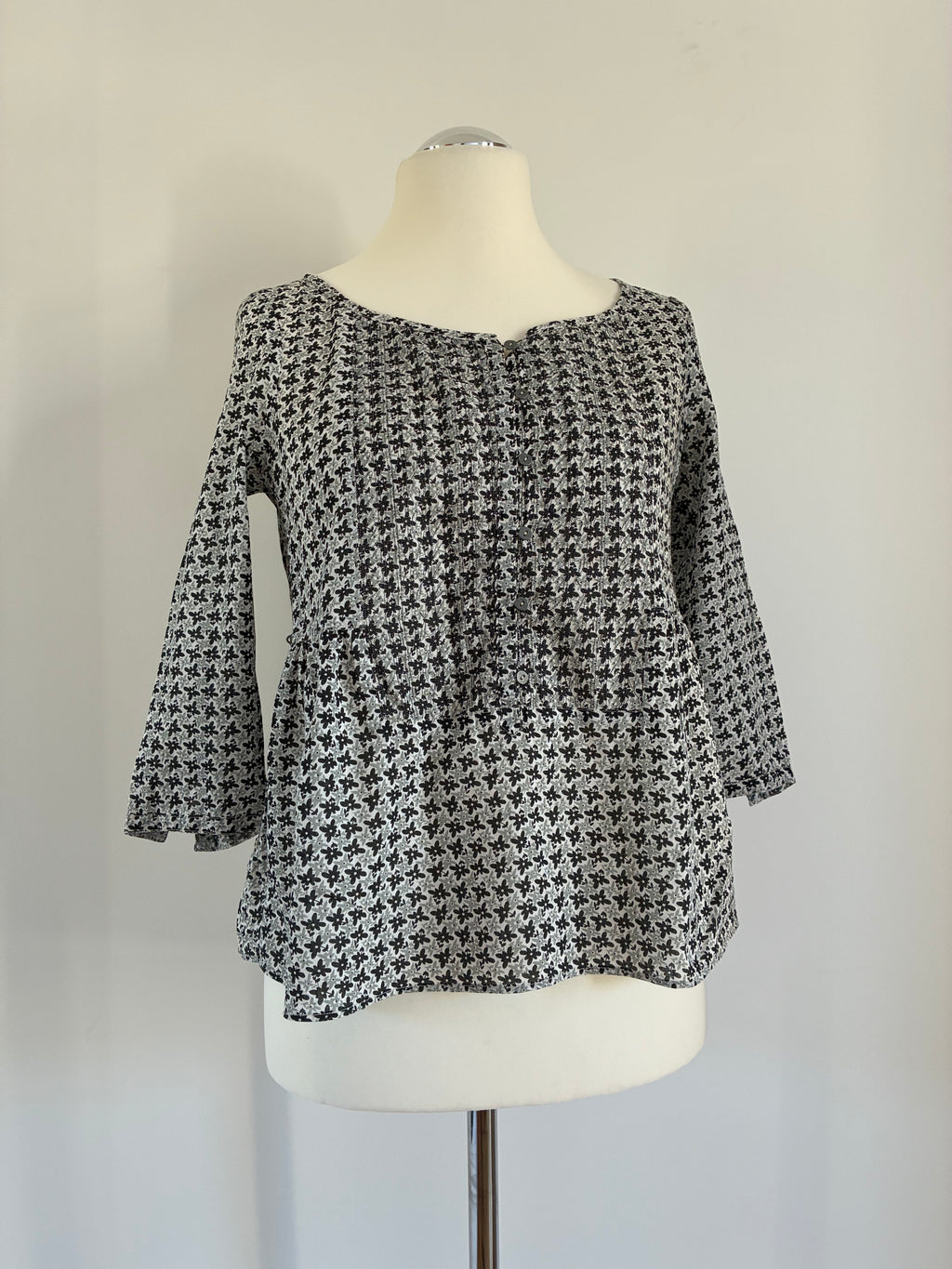 Noa Noa Bluse mit Blumenmuster im Vintage-Look – Größe S / 36