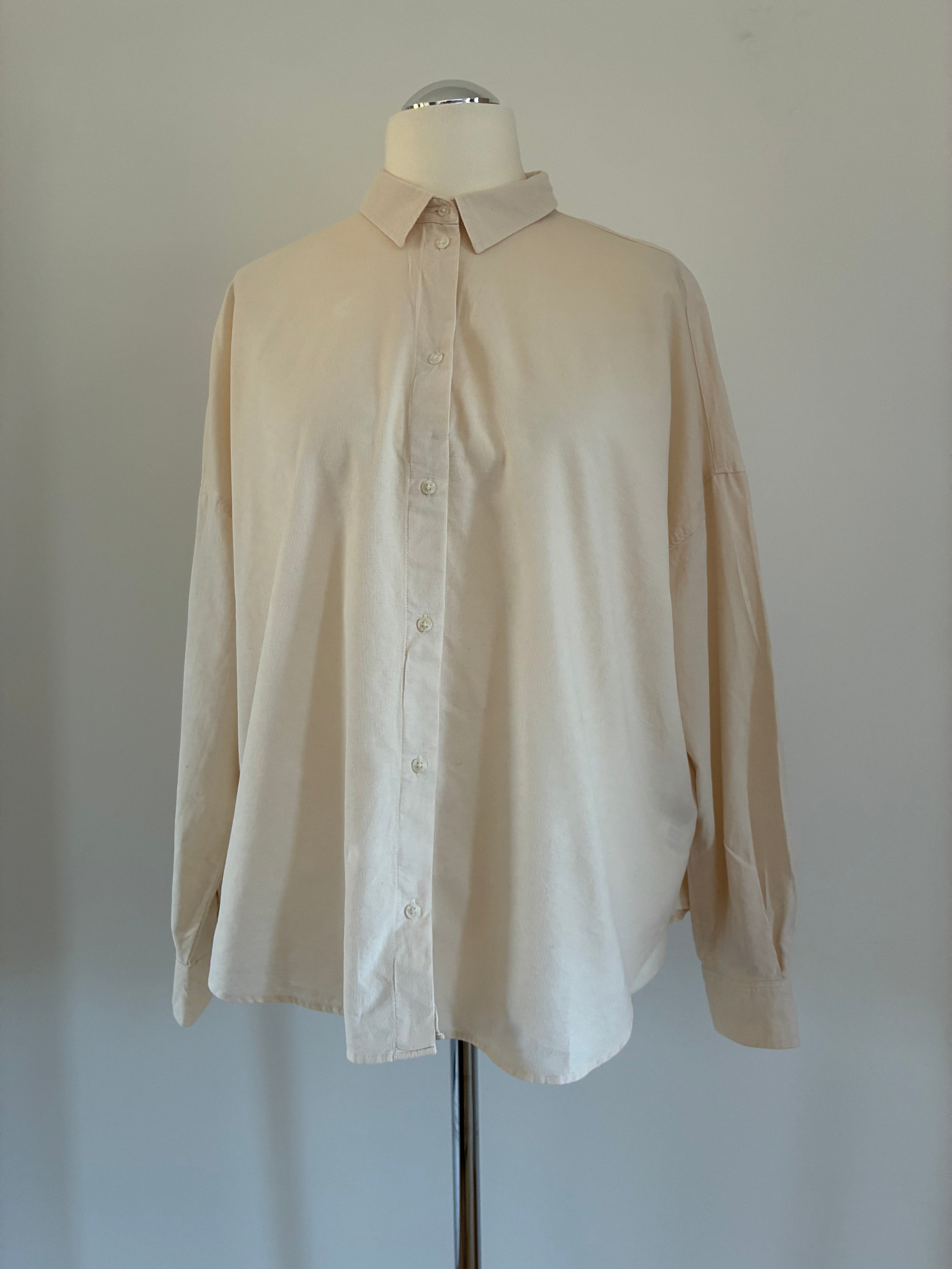 Marc O’Polo Cordbluse Größe 42 in Creme mit lockerem Schnitt