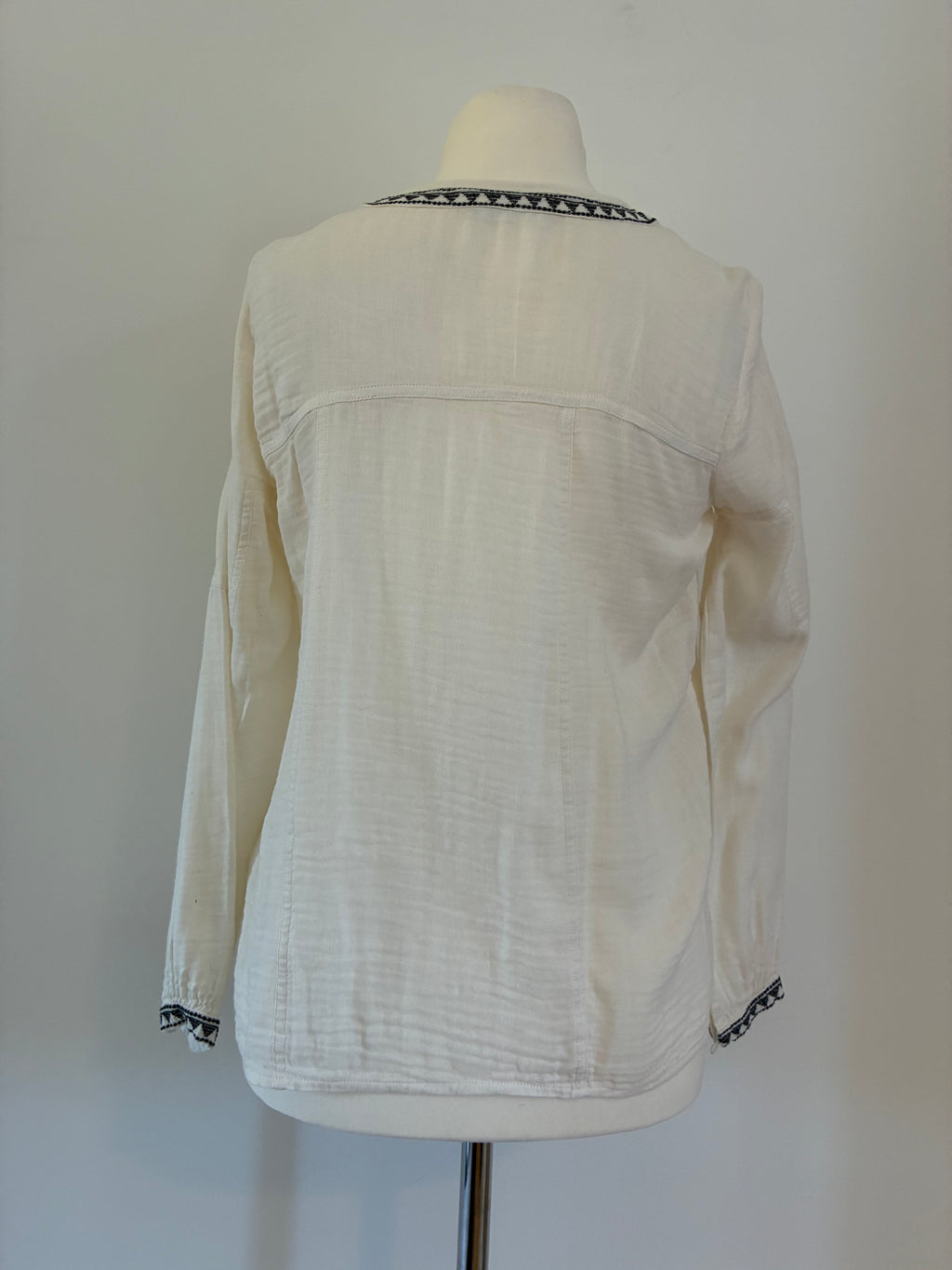Noa Noa Bluse mit Stickereien – Größe S / 36