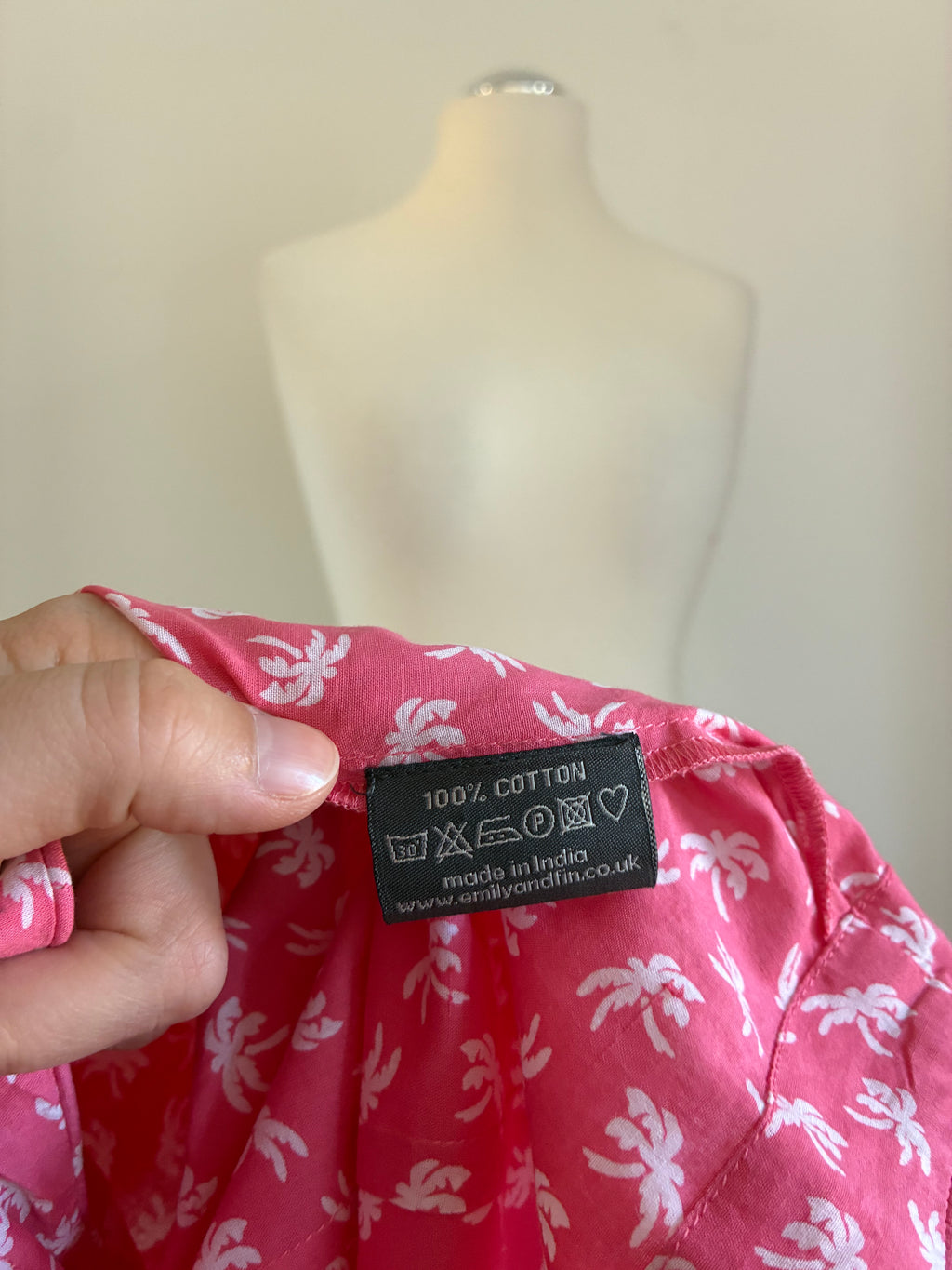Emily and Fin Sommerbluse – Größe M / 38 – Neu mit Etikett
