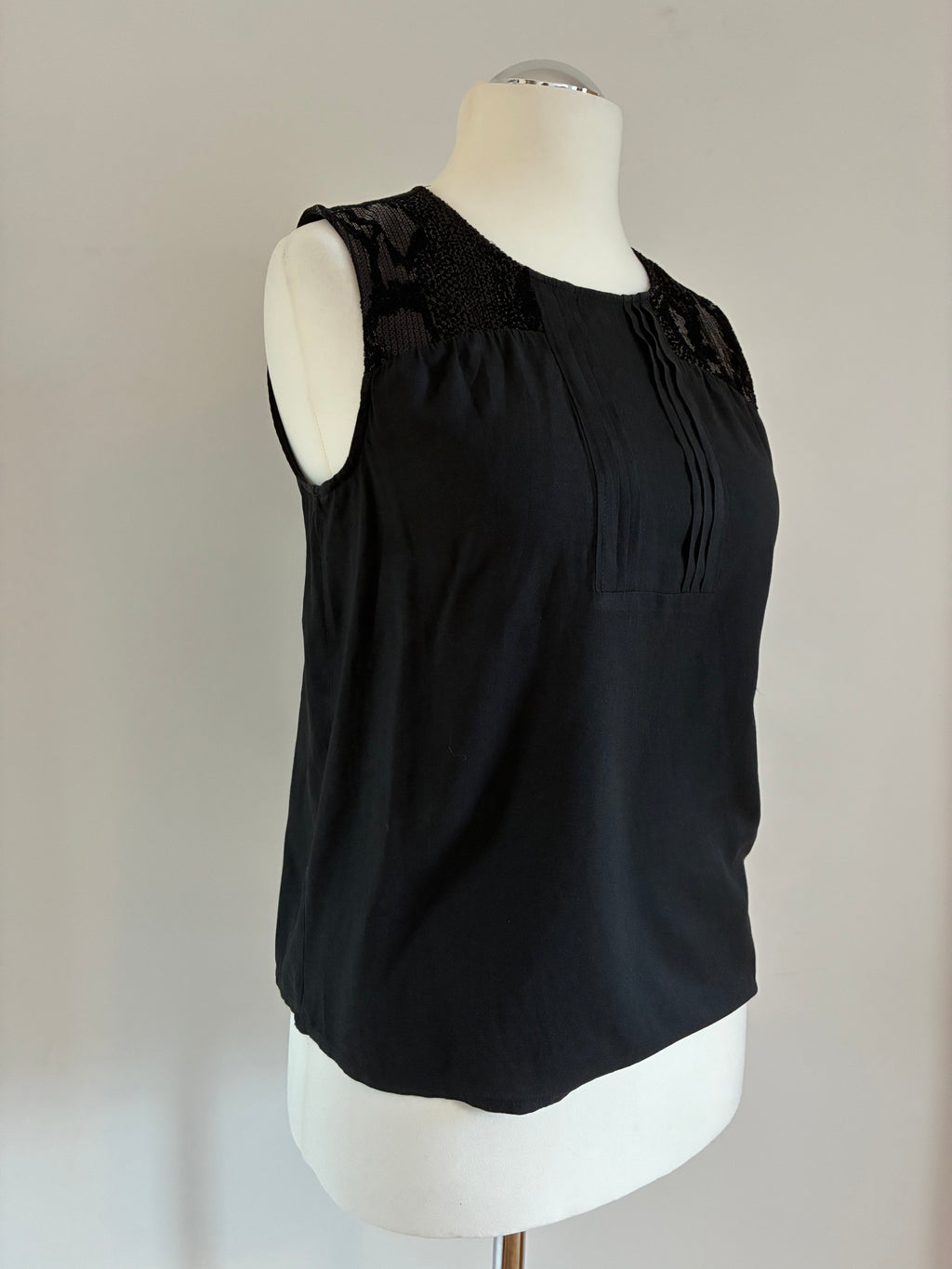 Charmante Bluse mit Pailletten