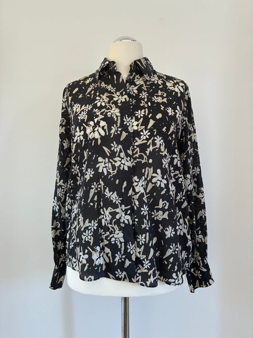 & Other Stories Seidenbluse in Schwarz mit floralem Print 40