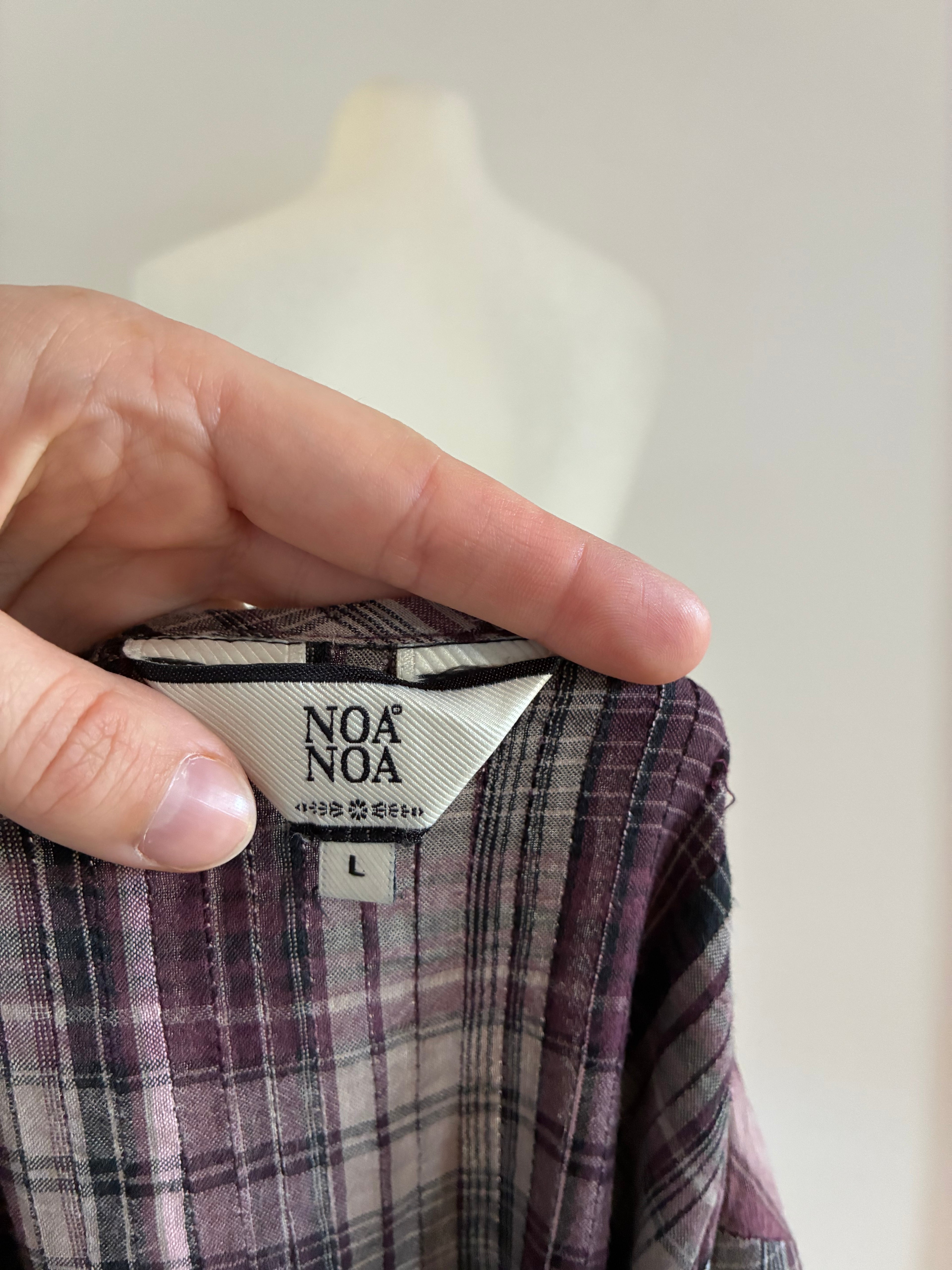 Noa Noa Bluse mit Muster und Volants – Größe L / 40