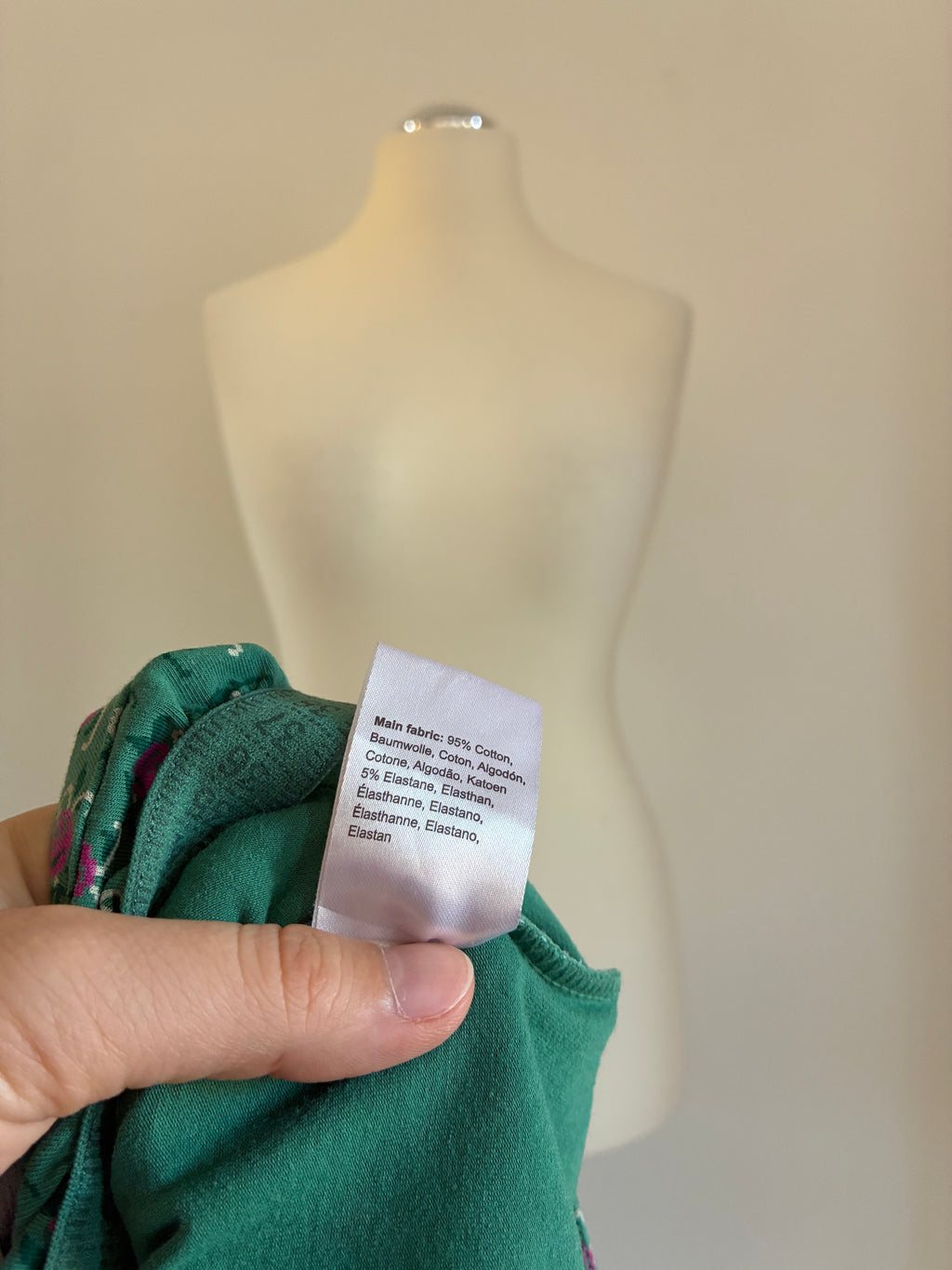 Blutsgeschwister Jacke in Grün mit Blumenmuster – Größe S / 36