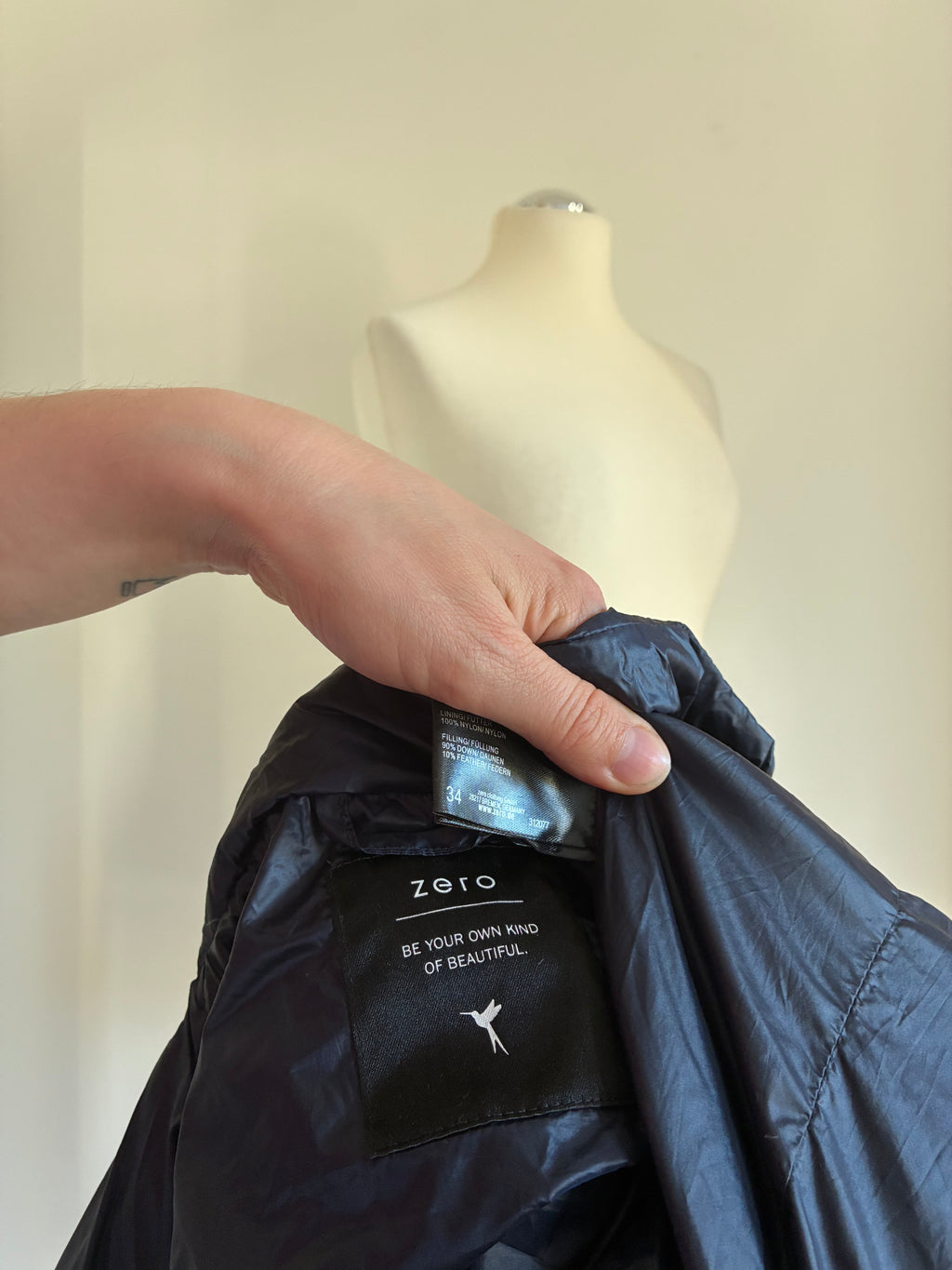 Zeitlose Zero Steppjacke Größe S 36 in Marineblau – neu und leicht