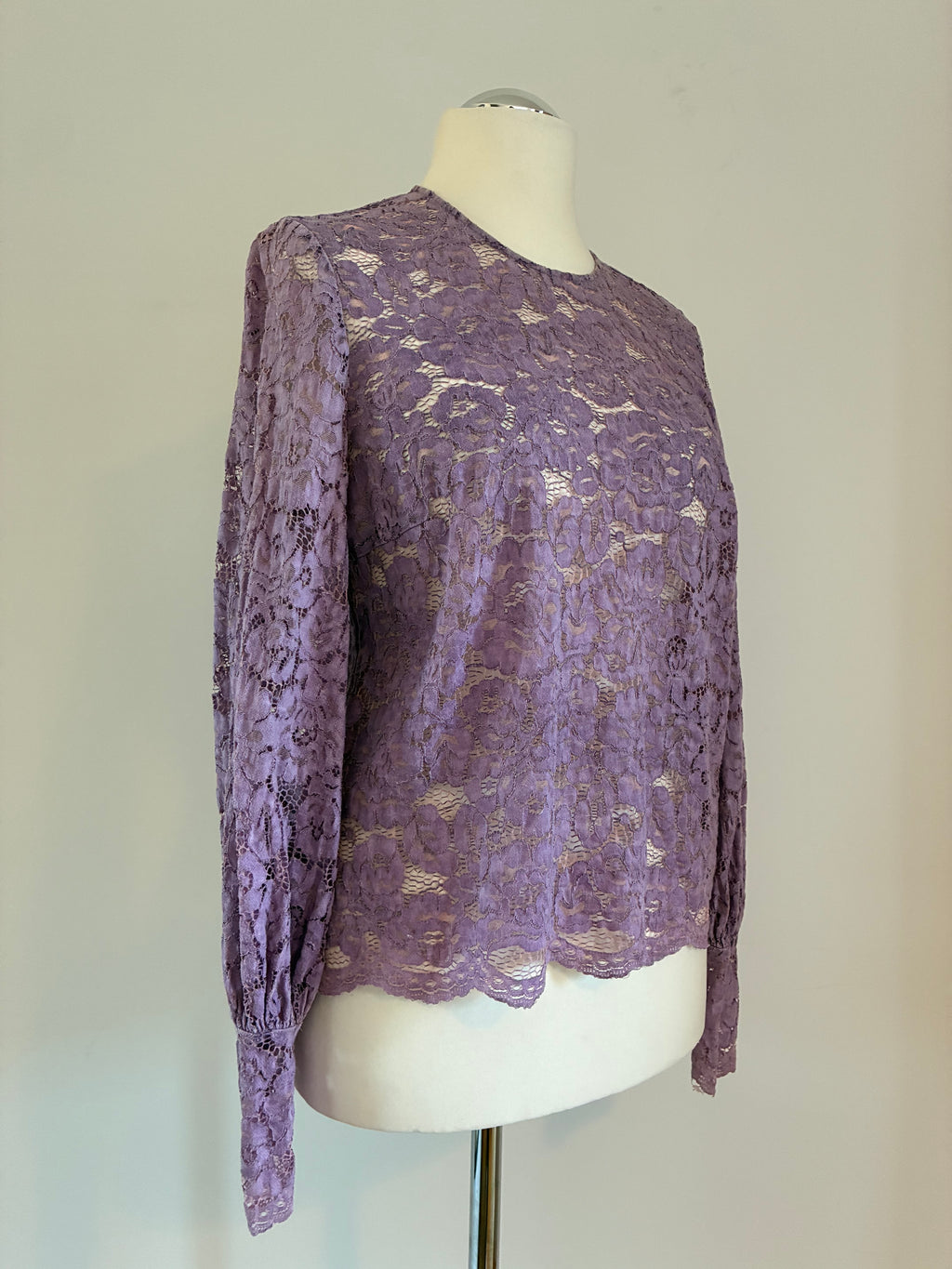 Hallhuber Bluse mit Lochmuster – Größe XL / 42