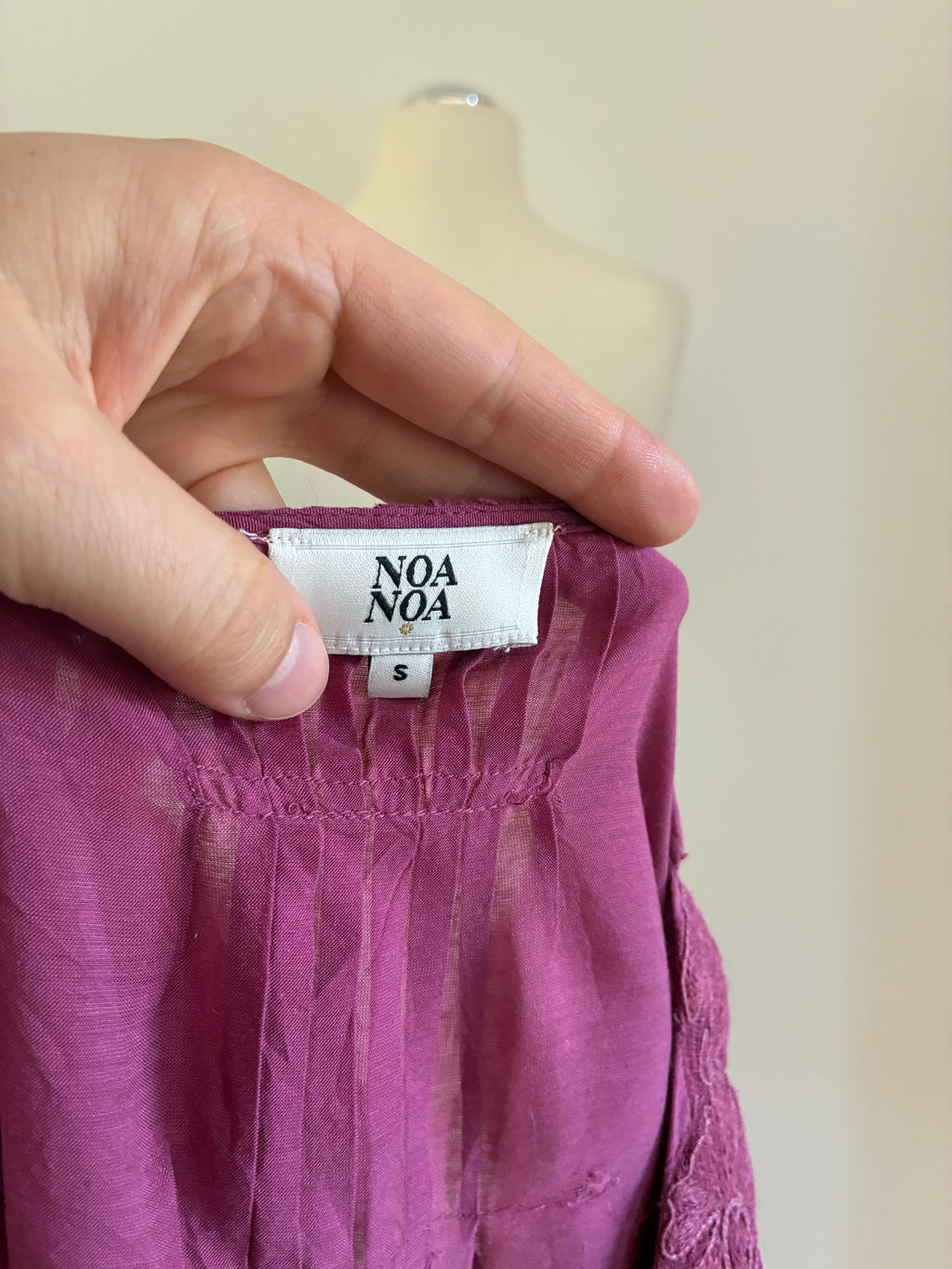Noa Noa Bluse in Himbeer – Größe M / 38