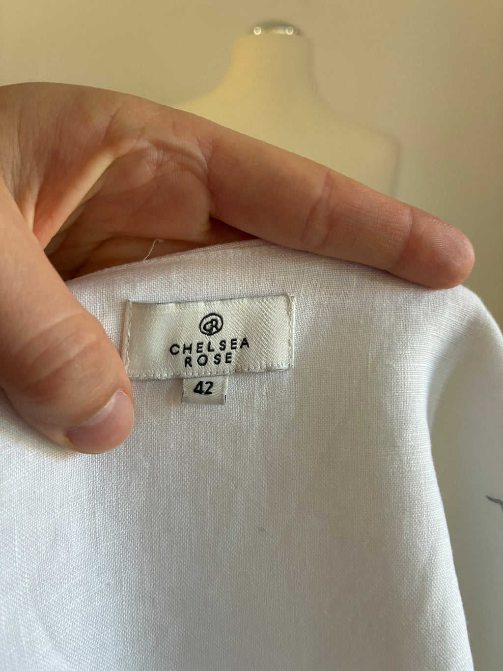 Chelsea Rose Leinenbluse XL 42 – luftig, weiß und fein bestickt