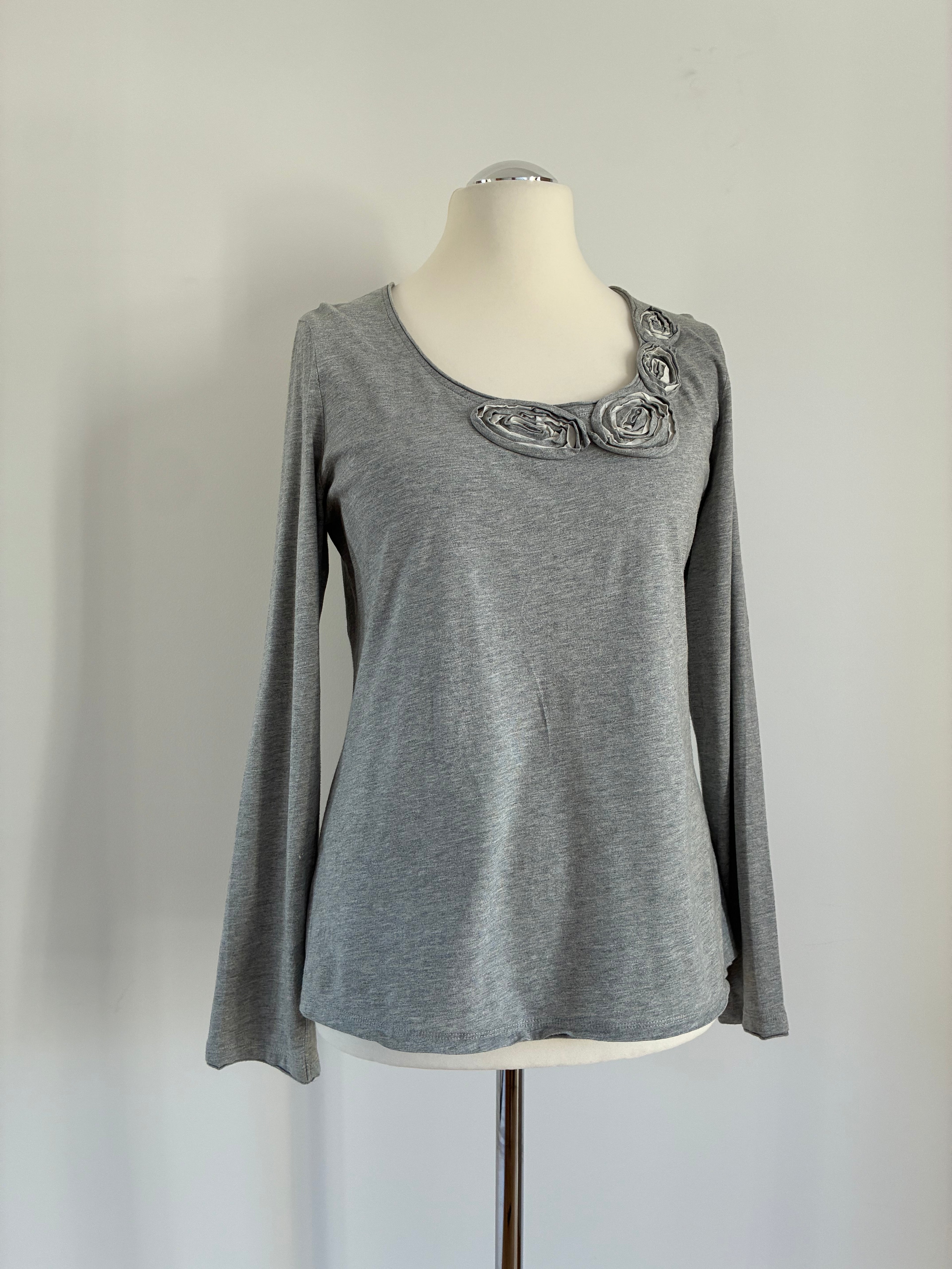 Boden Sweatshirt mit Blumenmuster – Größe XL / 42