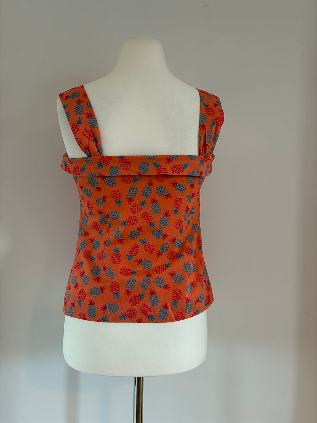 Emily and Fin Baumwollbluse in Orange mit Motiv – Größe M / 38