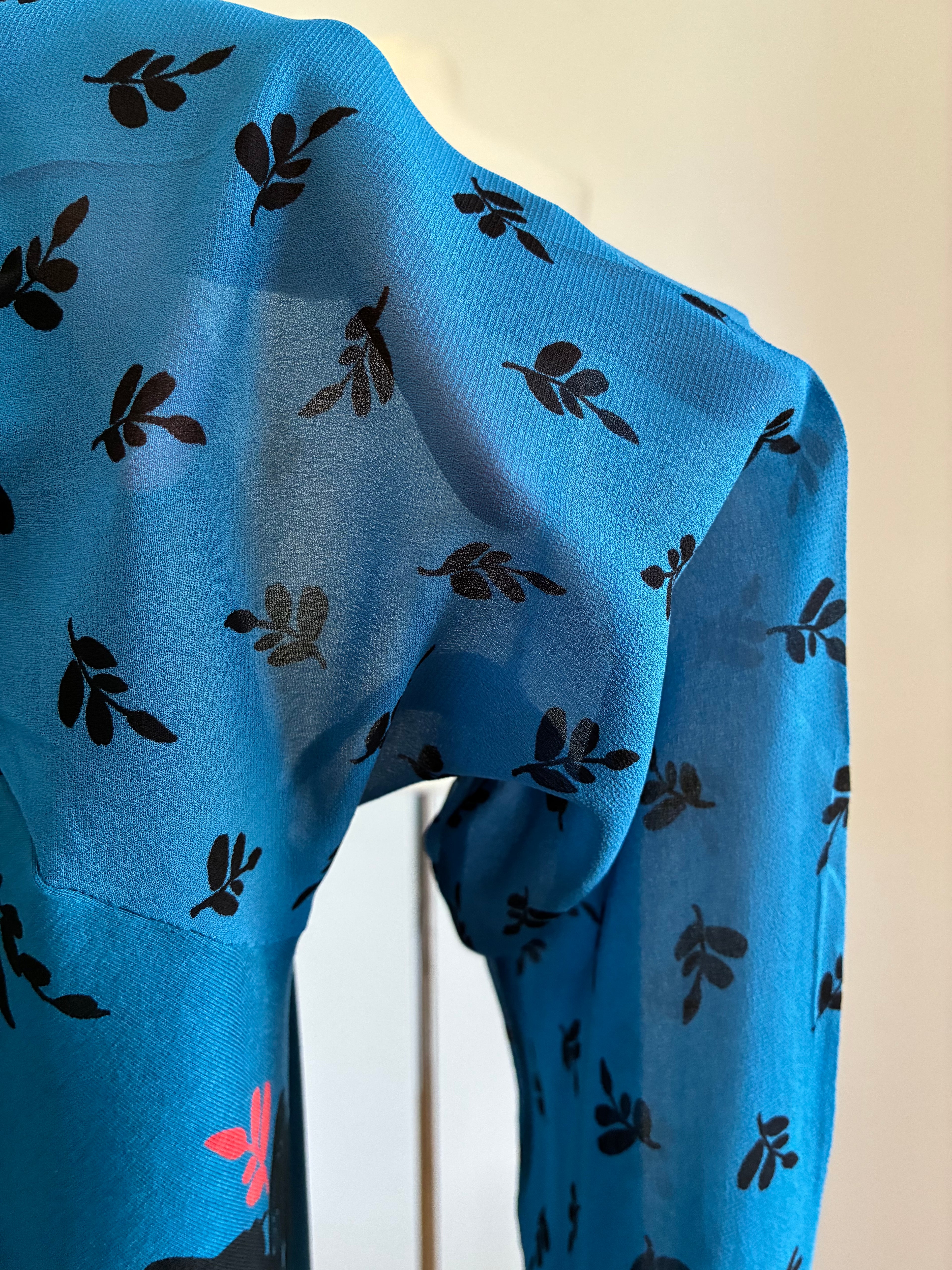 Boden Wickelkleid Petrol Blau mit Blumenprint – Gr. UK 16 / DE 44