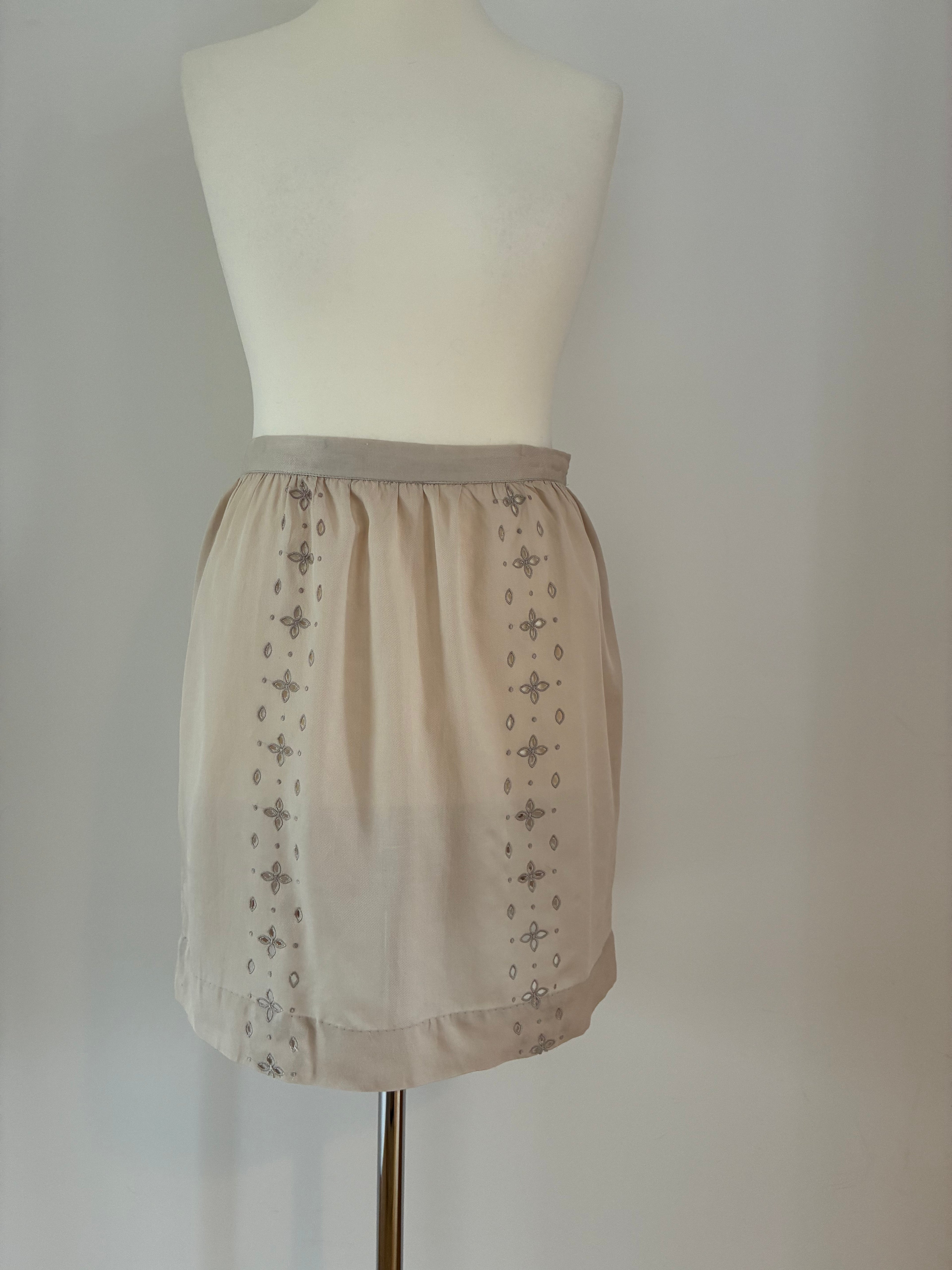Noa Noa Rock Größe S 36 in Creme mit feinen Stickdetails