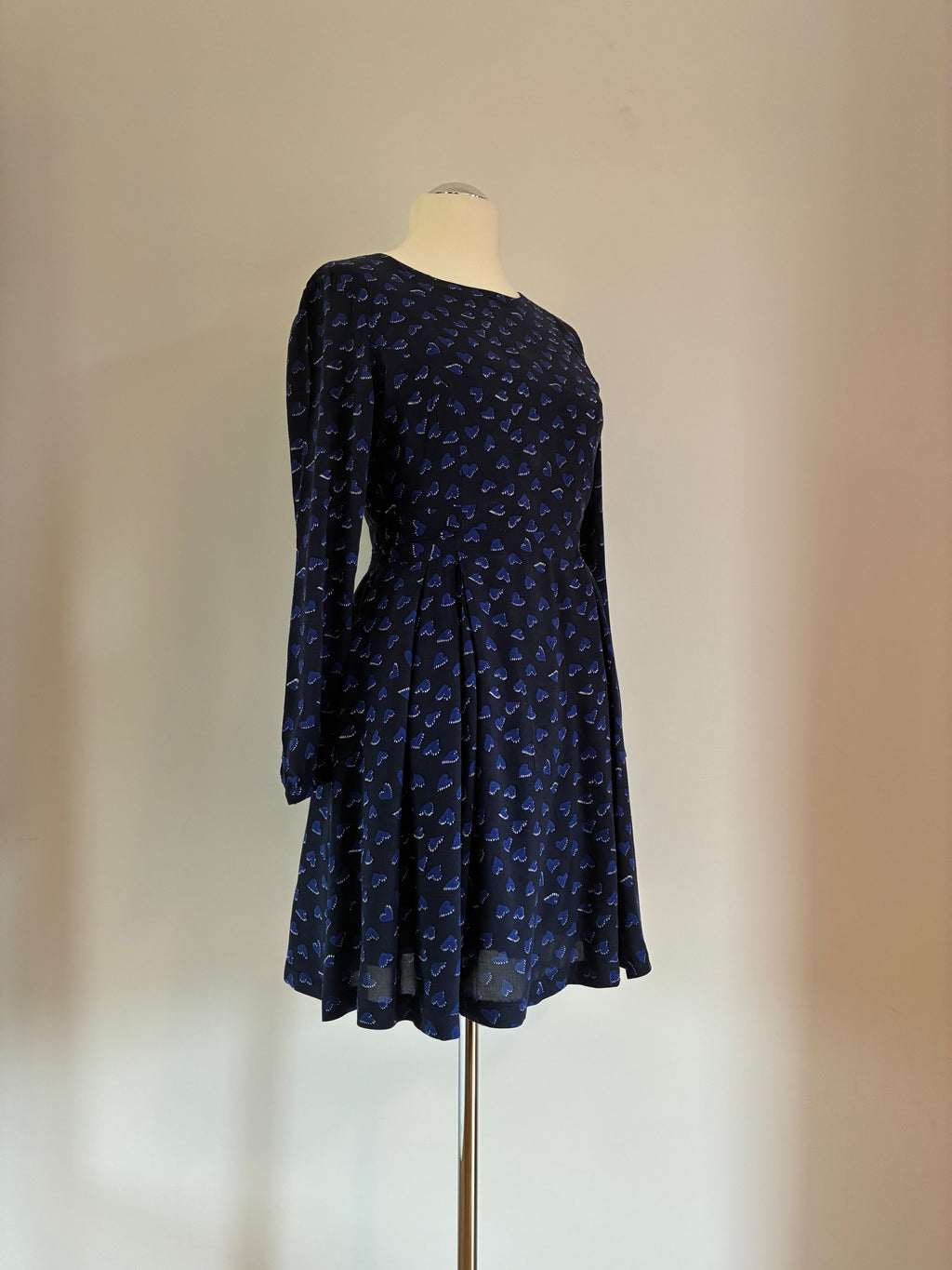 Hallhuber Kleid Gr. 38 – marineblau, langarm und festlich