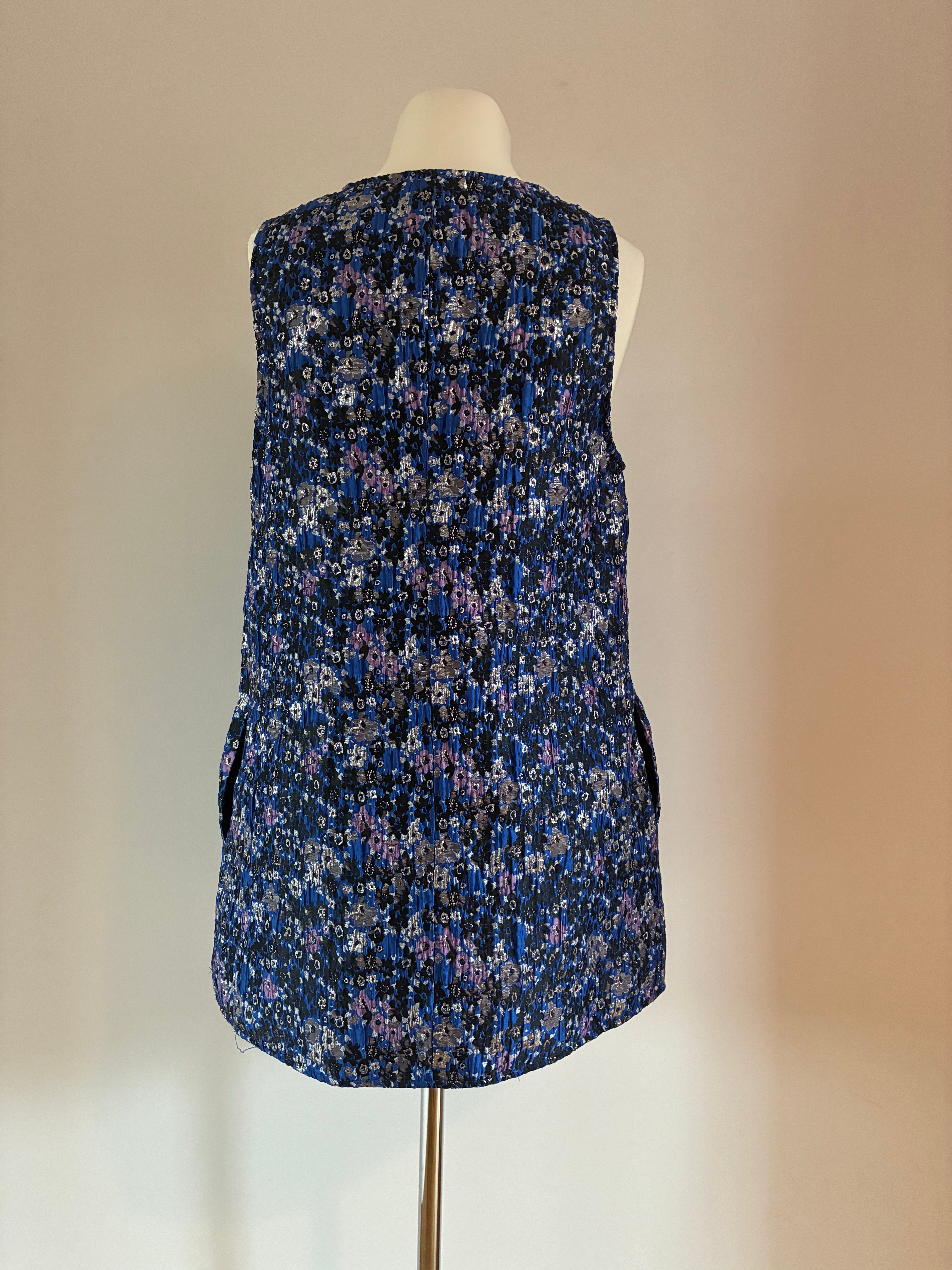 Elegantes Boutique-Kleid Gr. 40 - floral, leicht schimmernd und mit Tasche