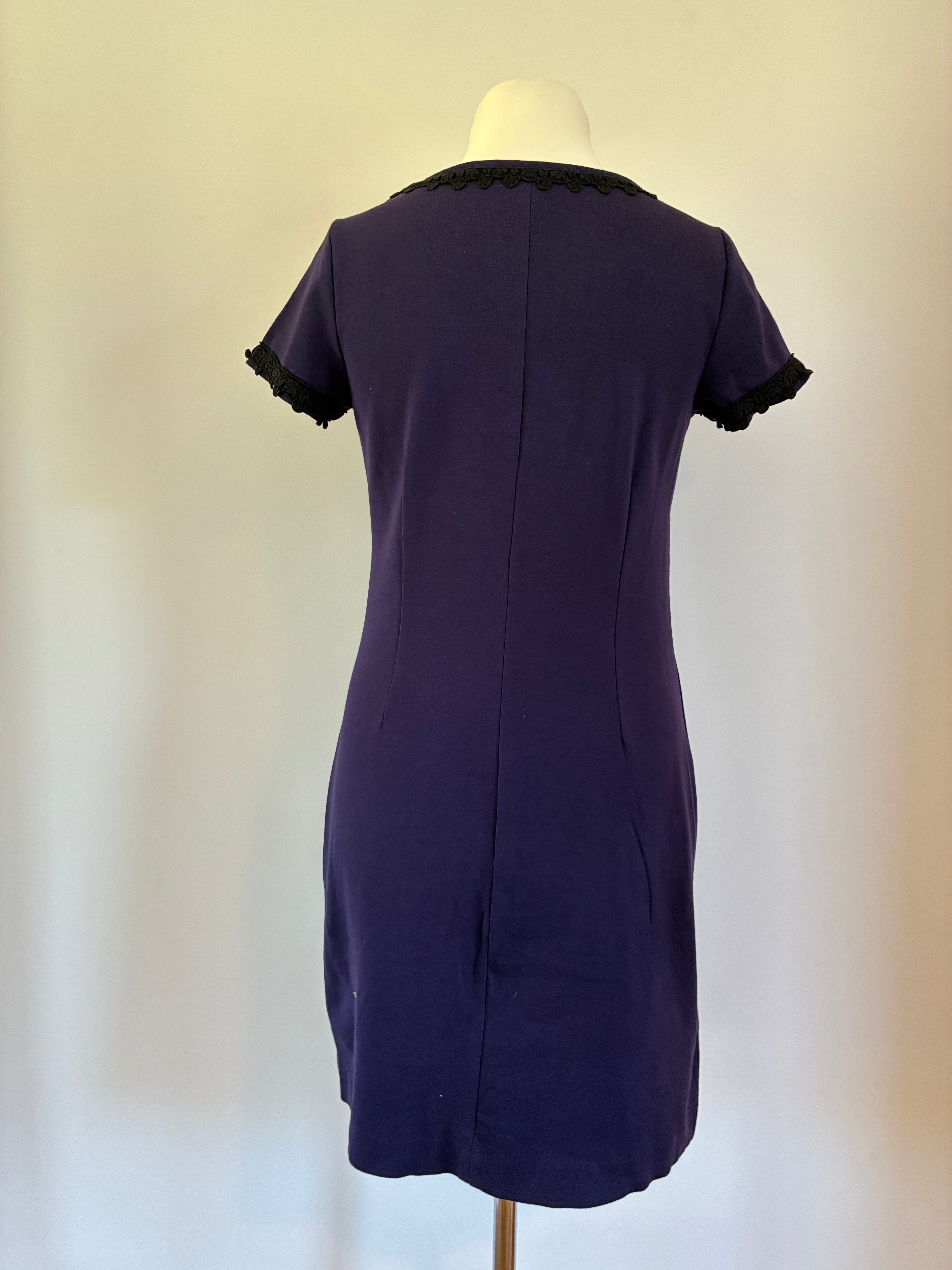 Boden Kleid Gr. 40– lila-blau mit schwarzer Spitze, elegant und tailliert