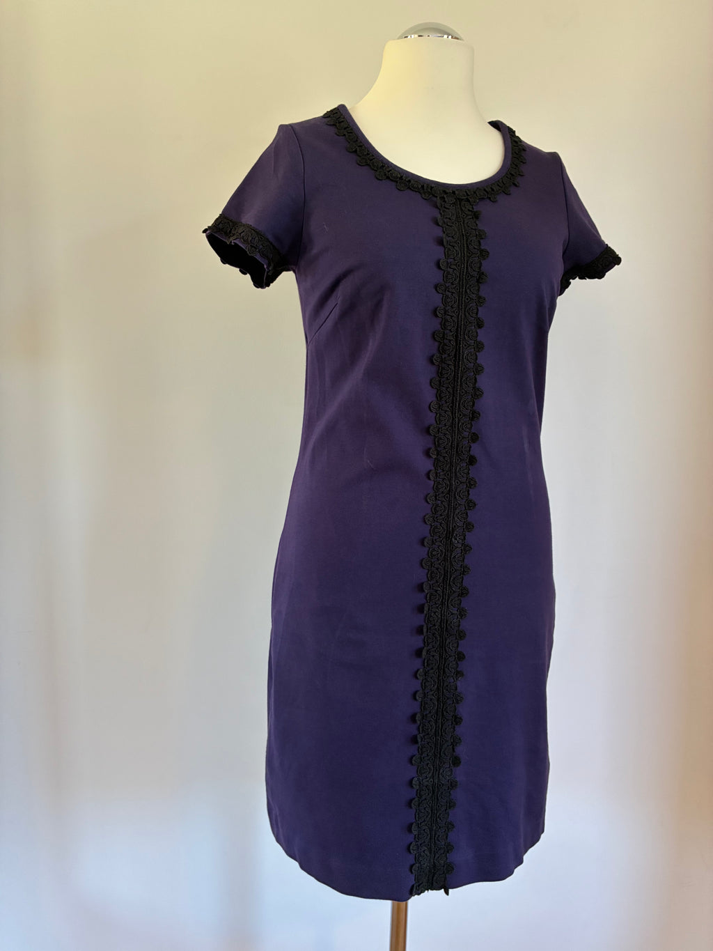 Boden Kleid Gr. 40– lila-blau mit schwarzer Spitze, elegant und tailliert