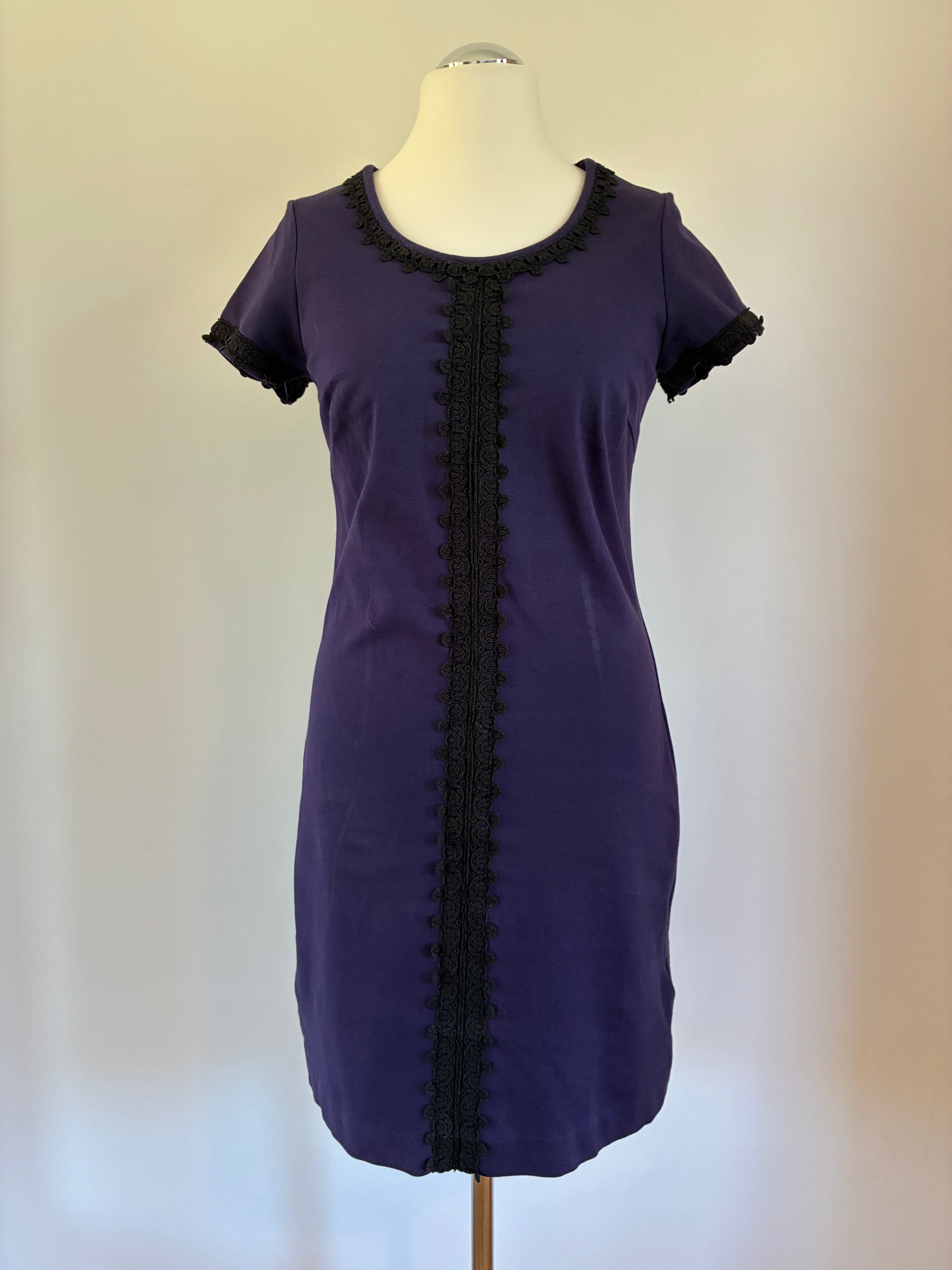 Boden Kleid Gr. 40– lila-blau mit schwarzer Spitze, elegant und tailliert