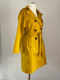 Leuchtender Trenchcoat Größe S 36 in Senfgelb – klassisch mit modernem Twist