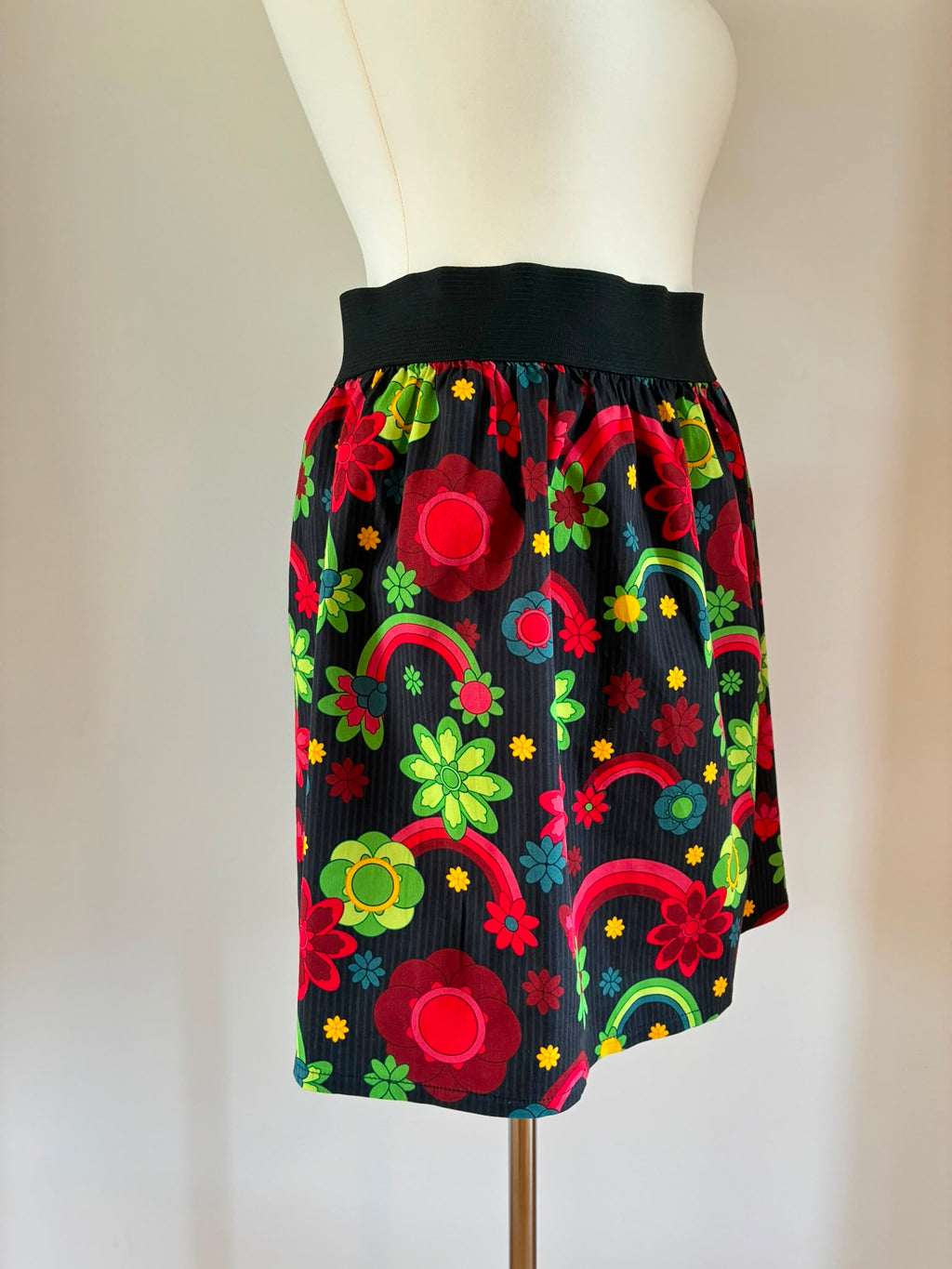 Rock Rose Rock’n’Roll Emporium Rock Gr L 40 mit farbenfrohem Retro-Blumenprint