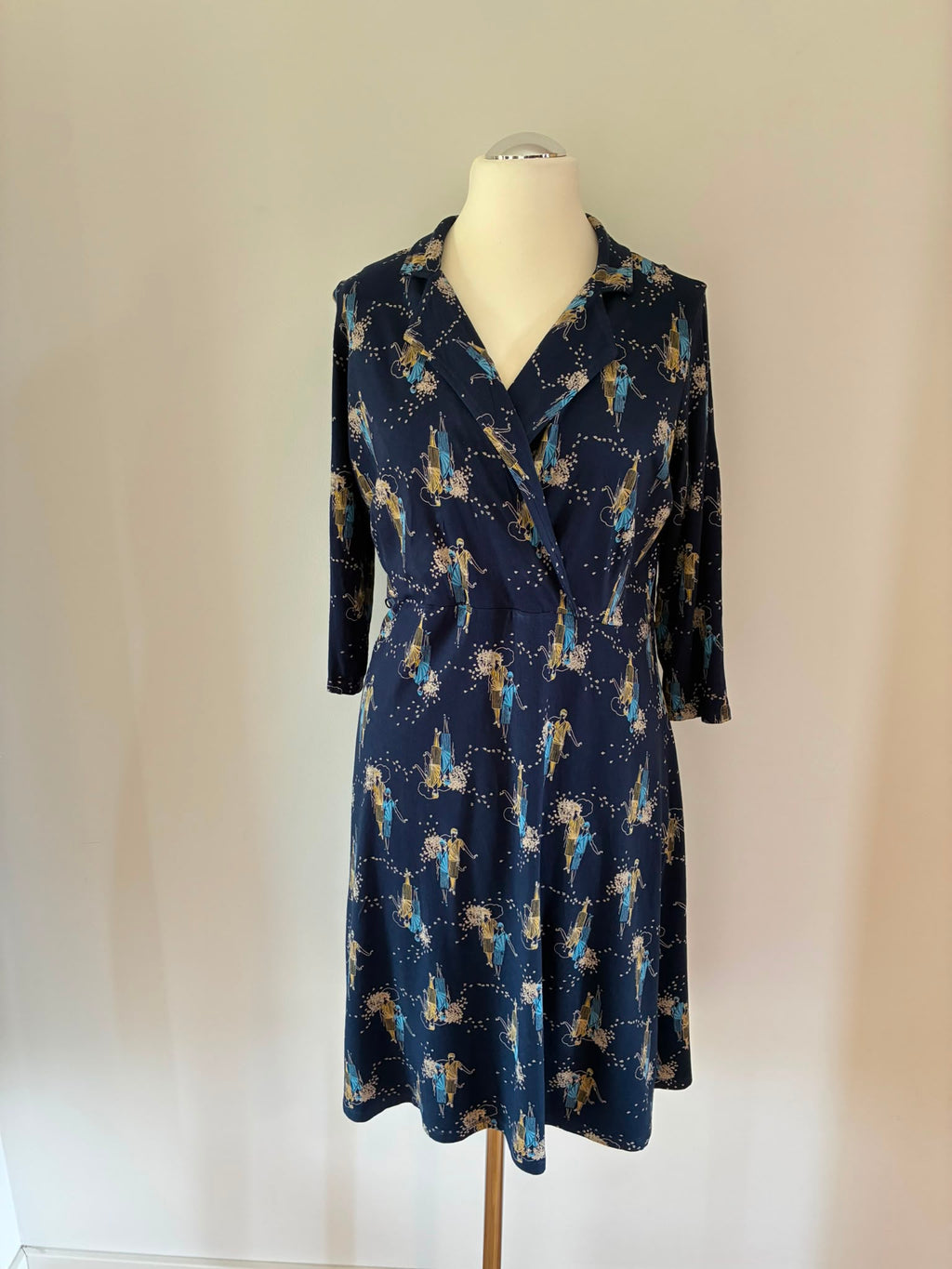 King Louie Kleid Größe XL in Marineblau mit Vintage-Figurenprint