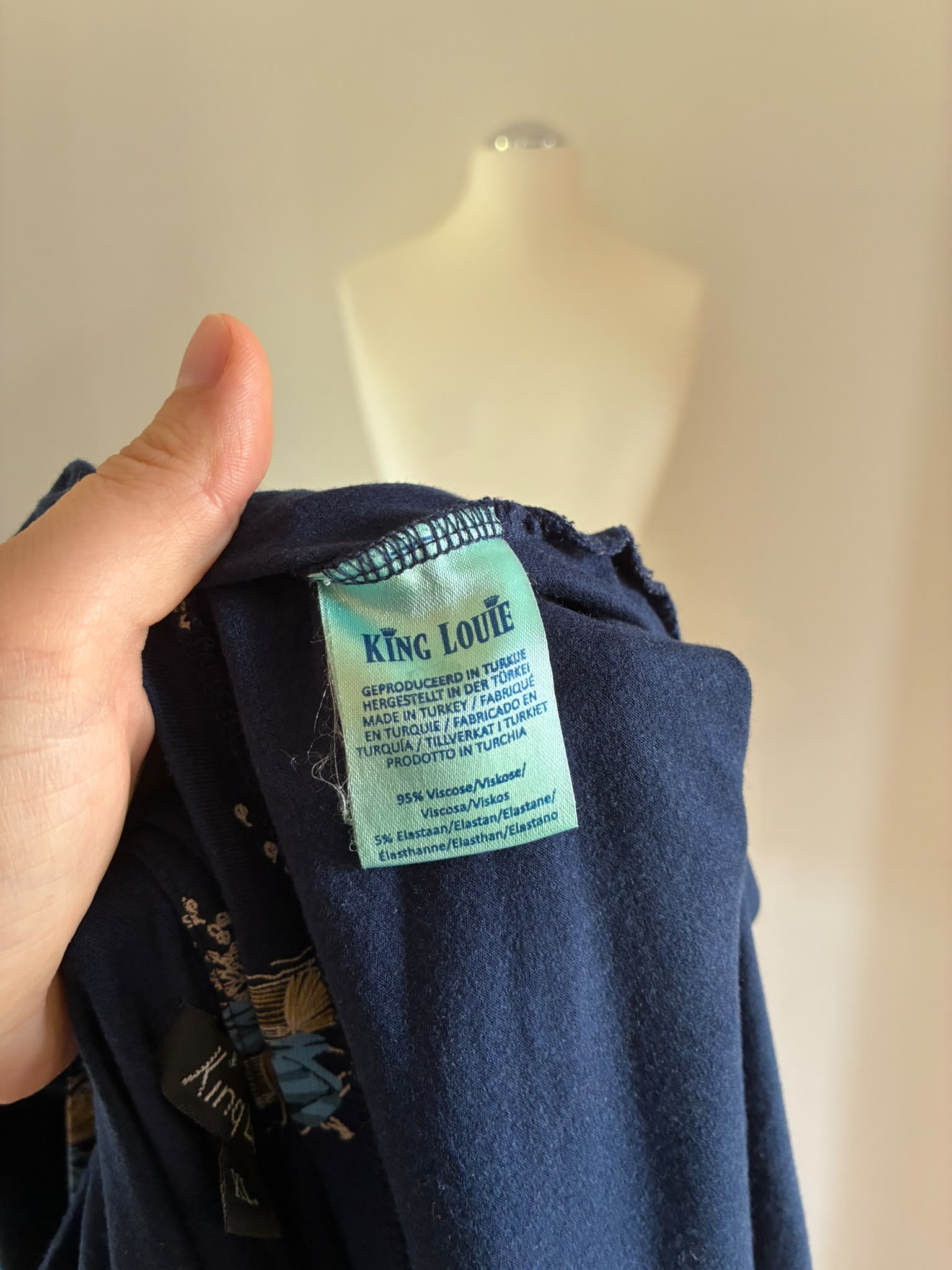 King Louie Kleid Größe XL in Marineblau mit Vintage-Figurenprint