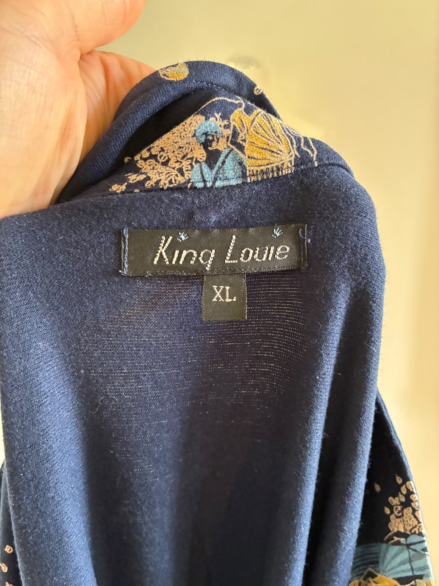 King Louie Kleid Größe XL in Marineblau mit Vintage-Figurenprint