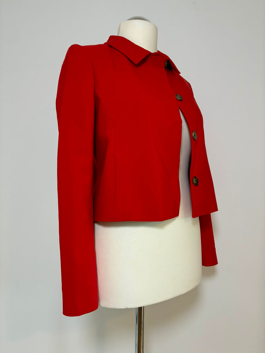 More & More Blazer Rot Gr. 36 – Kurz geschnitten, taillierte Kastenform