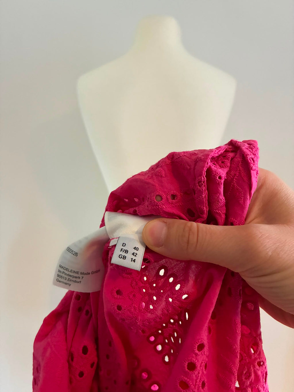 Madeleine Bluse aus Baumwolle mit Lochstickerei in Pink Größe 40