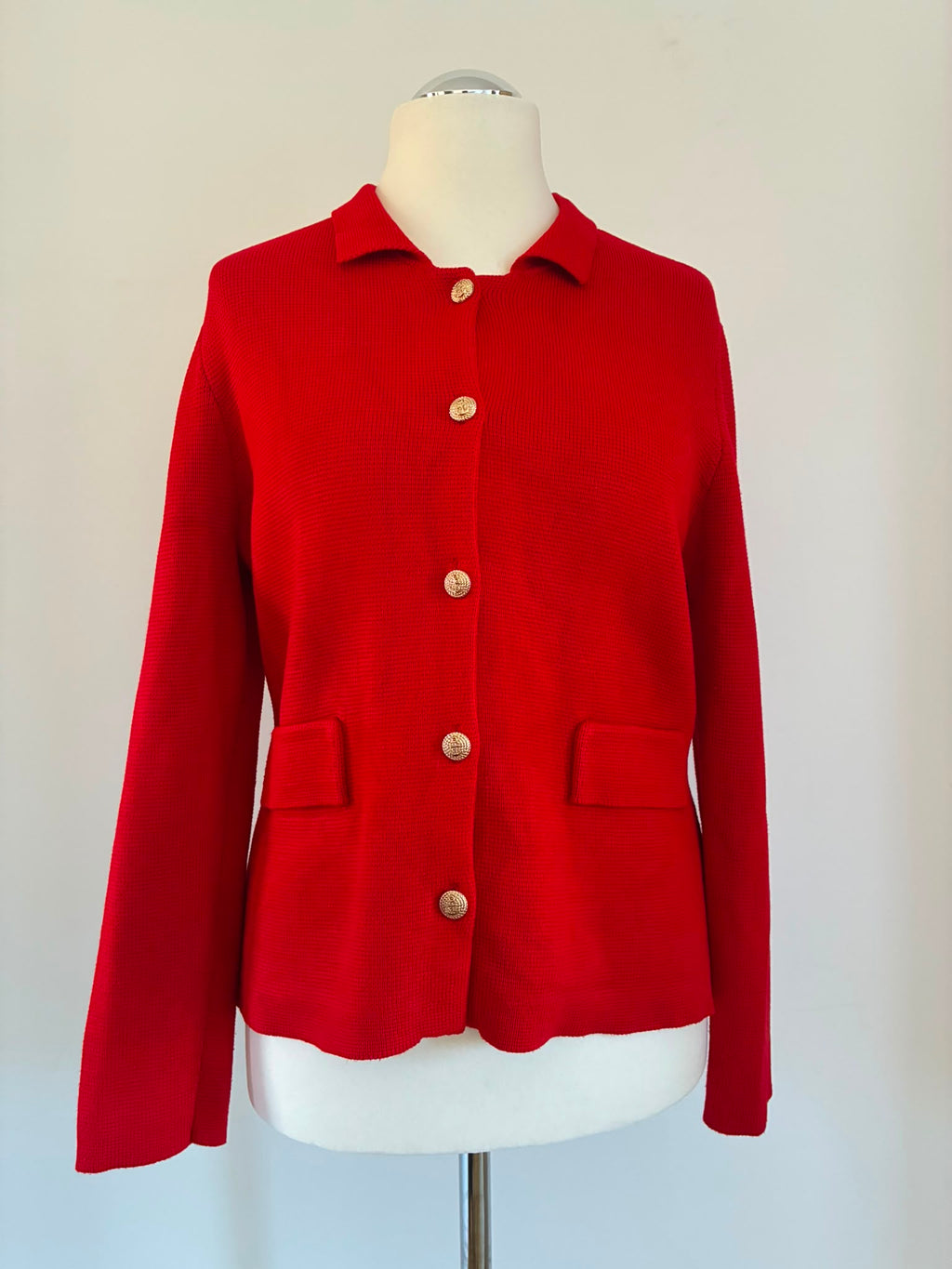 Zara Strickjacke in Rot mit goldenen Knöpfen Größe XL