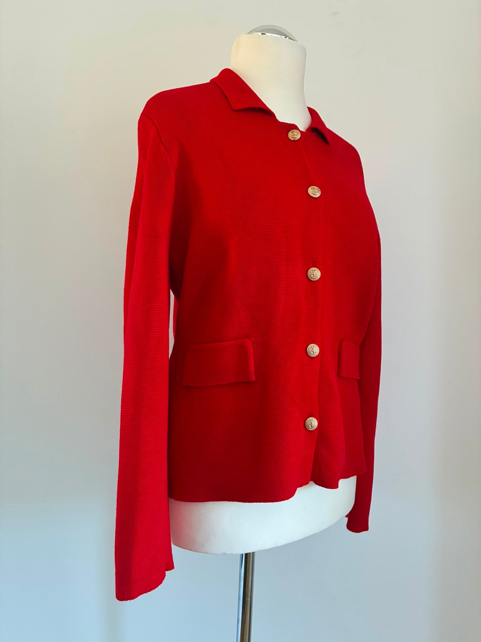 Zara Strickjacke in Rot mit goldenen Knöpfen Größe XL