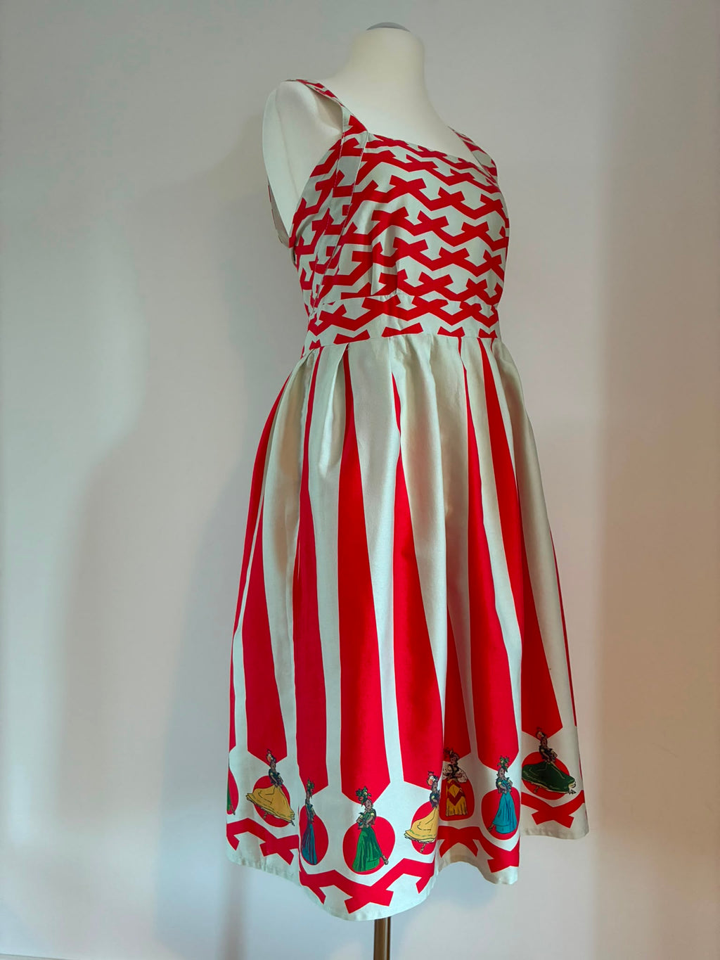 Palava Baumwollkleid in Rot Creme mit besonderem Print Größe 14