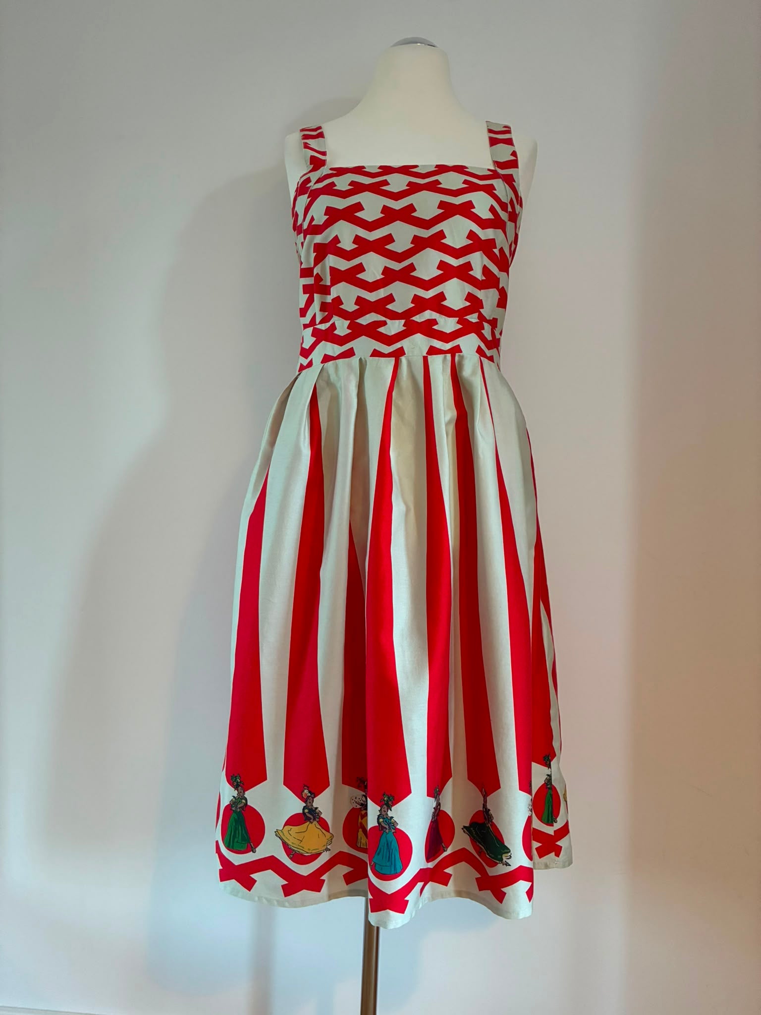 Palava Baumwollkleid in Rot Creme mit besonderem Print Größe 14