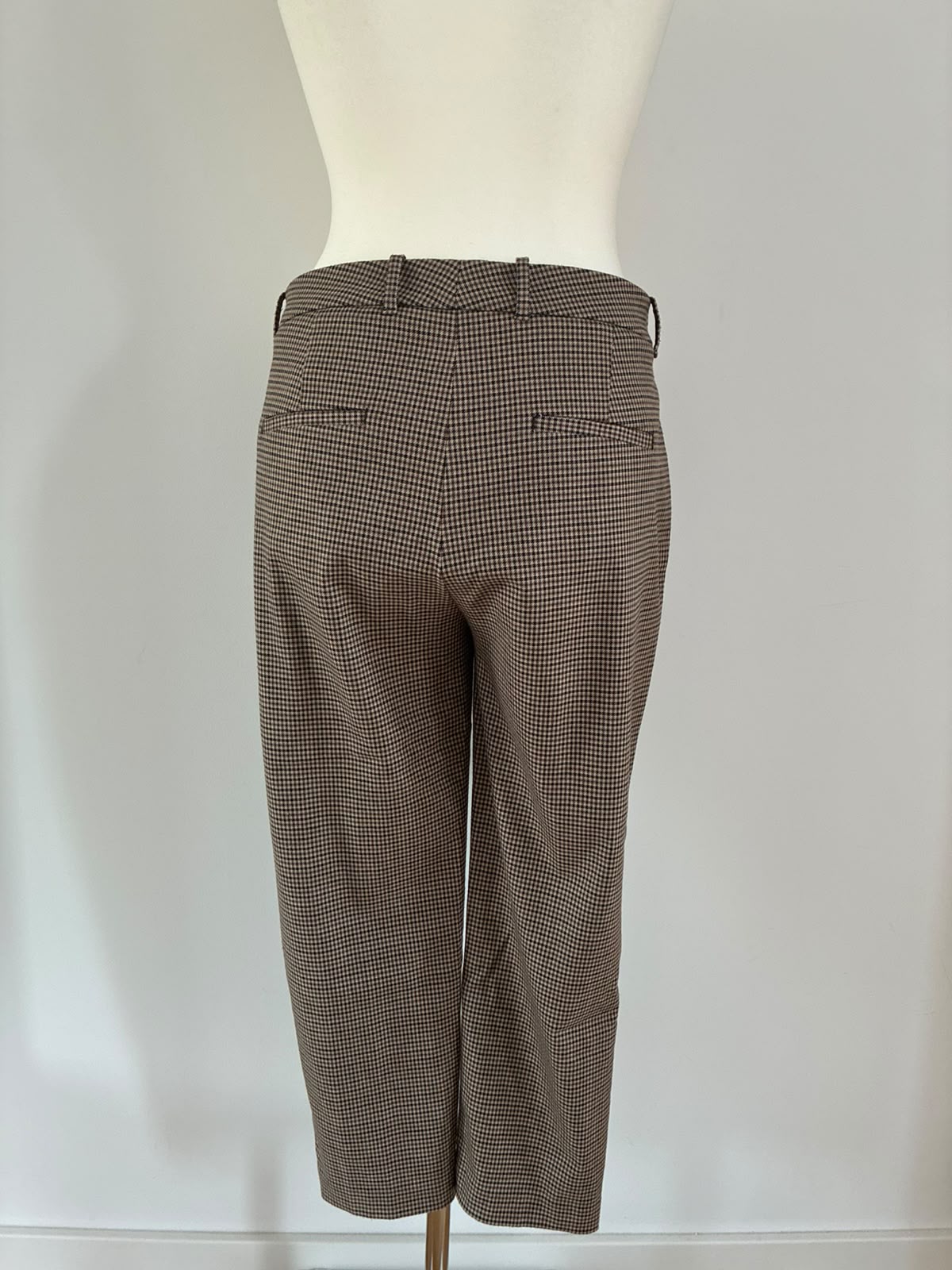 Zara Woman Karohose in Braun Beige Größe 44