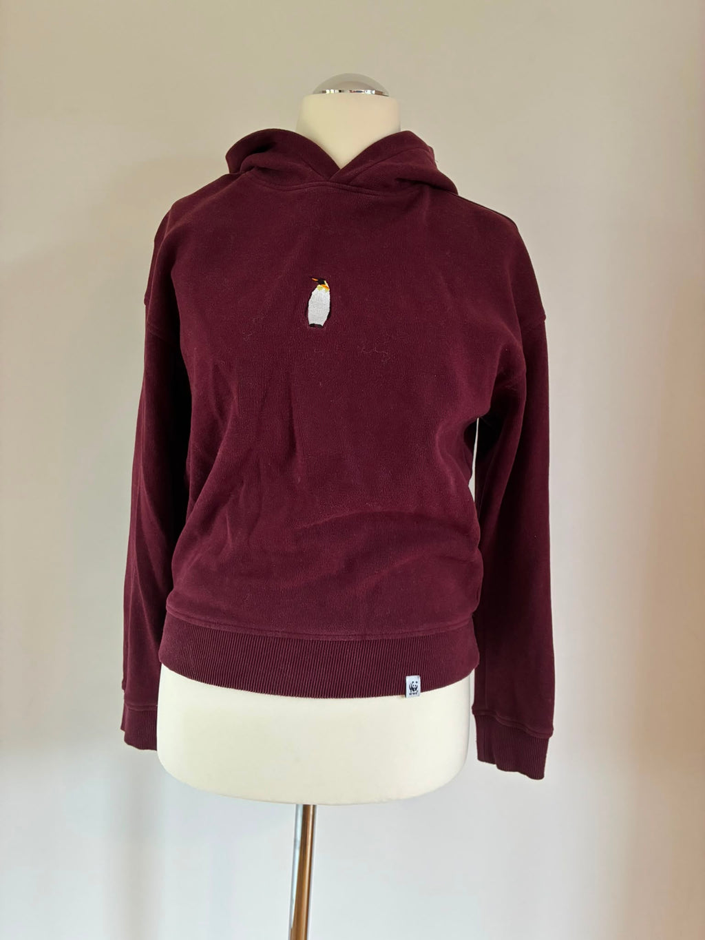 WWF x Reflect Studio Hoodie Größe XS in Bordeaux mit Pinguin-Stickerei