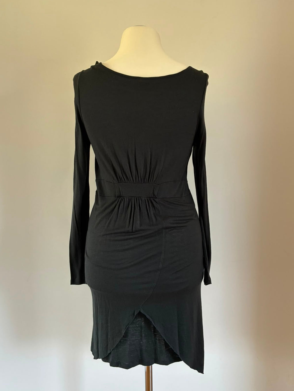 Noa Noa Kleid in Schwarz, Rückansicht
